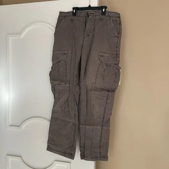 Old navy greenish brown cargo pants 34x32 - Picture 1 of 6